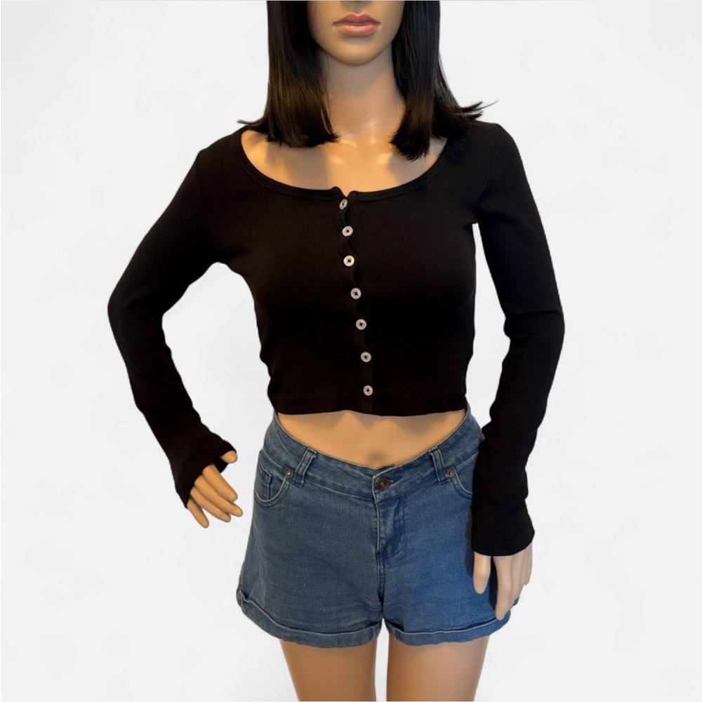 Long Sleeve Crop Tee